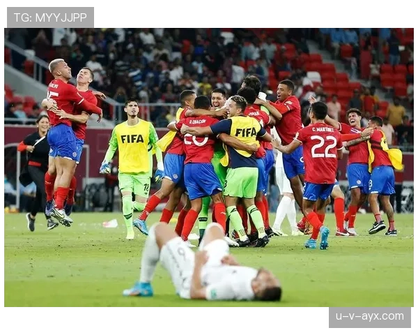 世界杯聚焦:全球球星闪耀赛场,掀起足球热潮 世界杯聚焦:全球球星闪耀赛场,掀起足球热潮