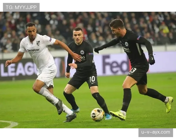 巴黎圣日耳曼力克马赛,稳居法甲积分榜首位 巴黎圣日耳曼力克马赛,稳居法甲积分榜首位