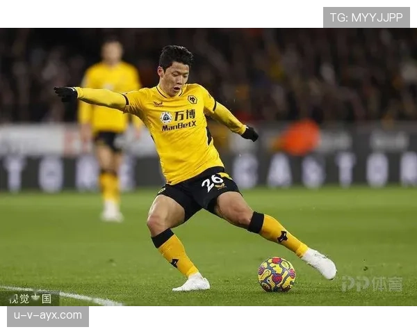 黄喜灿狼队近期状态提升与表现稳健分析 黄喜灿狼队近期状态提升与表现稳健分析