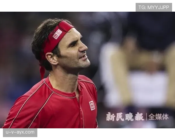 费德勒退役后每天喝三杯咖啡，穿拖鞋逛超市，谁还记得他当年赢球后摔拍子的样子